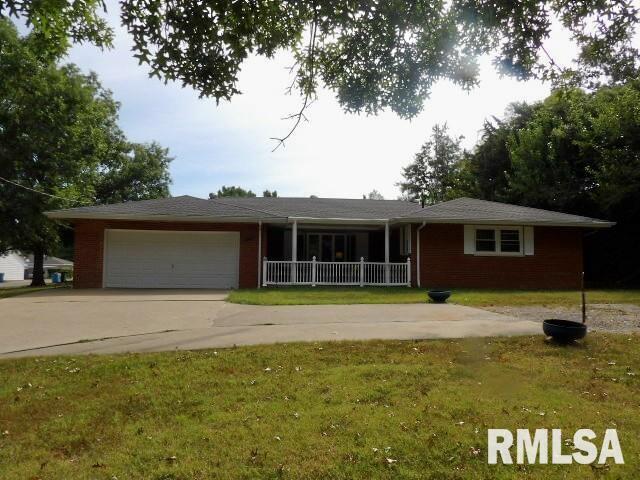 736 N MILL Street