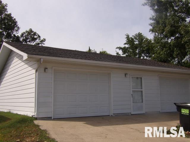 736 N Mill Street Property Photo 5