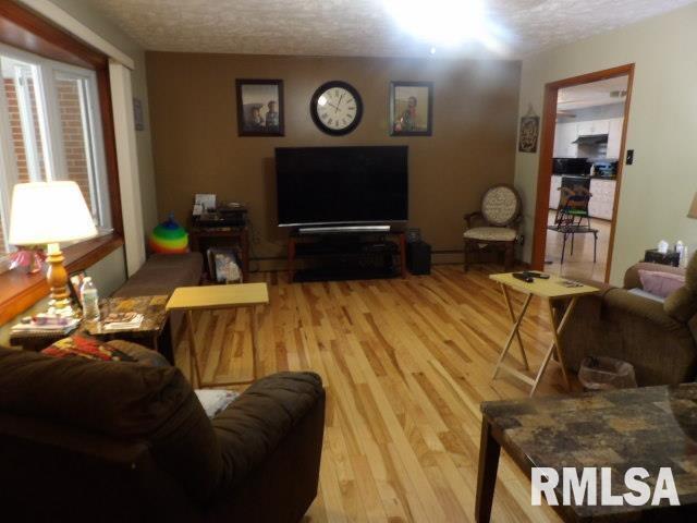 736 N Mill Street Property Photo 6