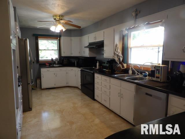 736 N Mill Street Property Photo 8
