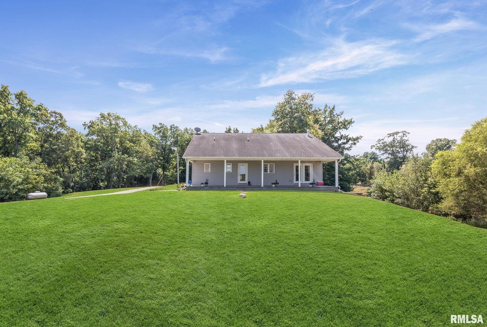 520 Deerfield Road Property Photo 2