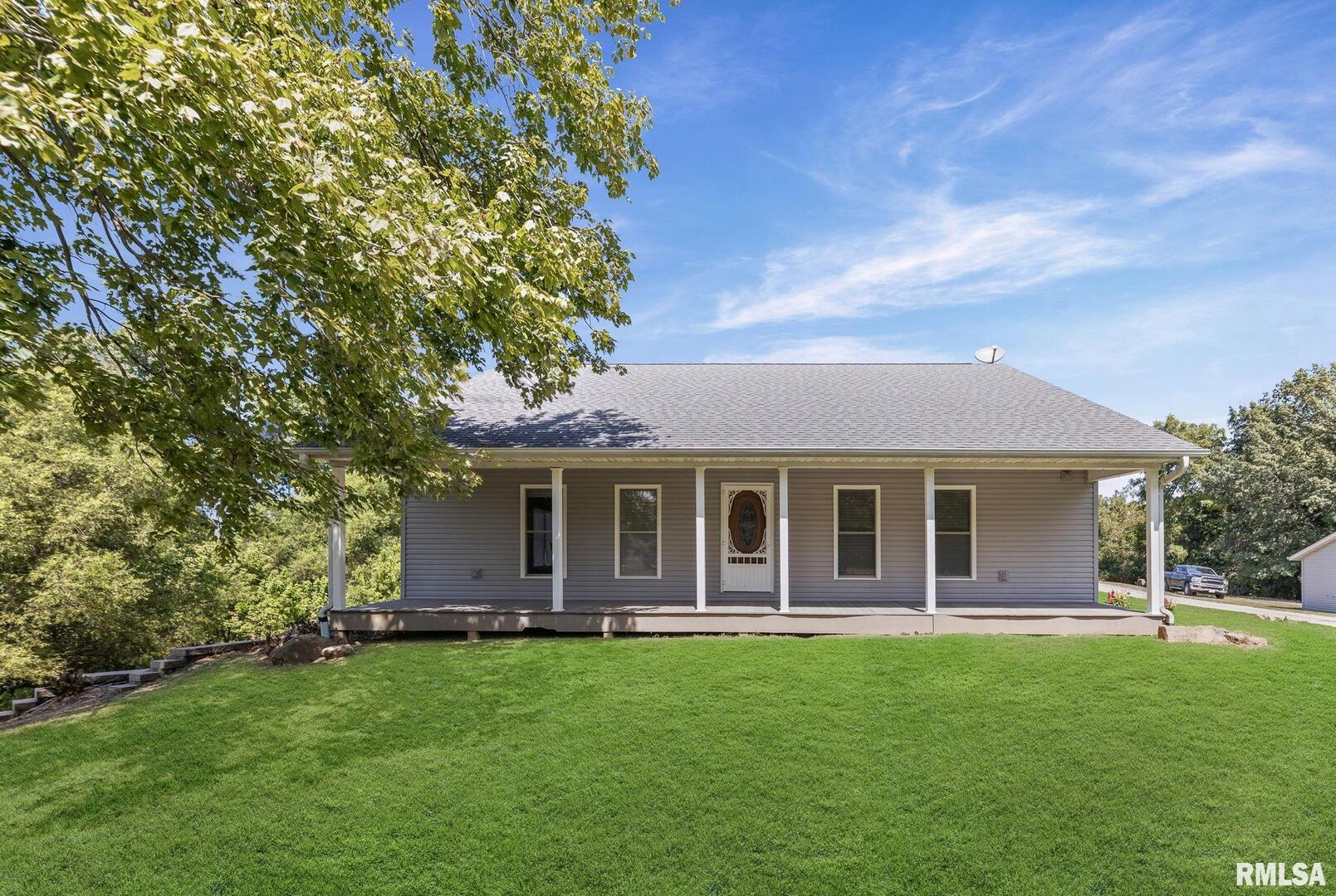 520 Deerfield Road Property Photo 9