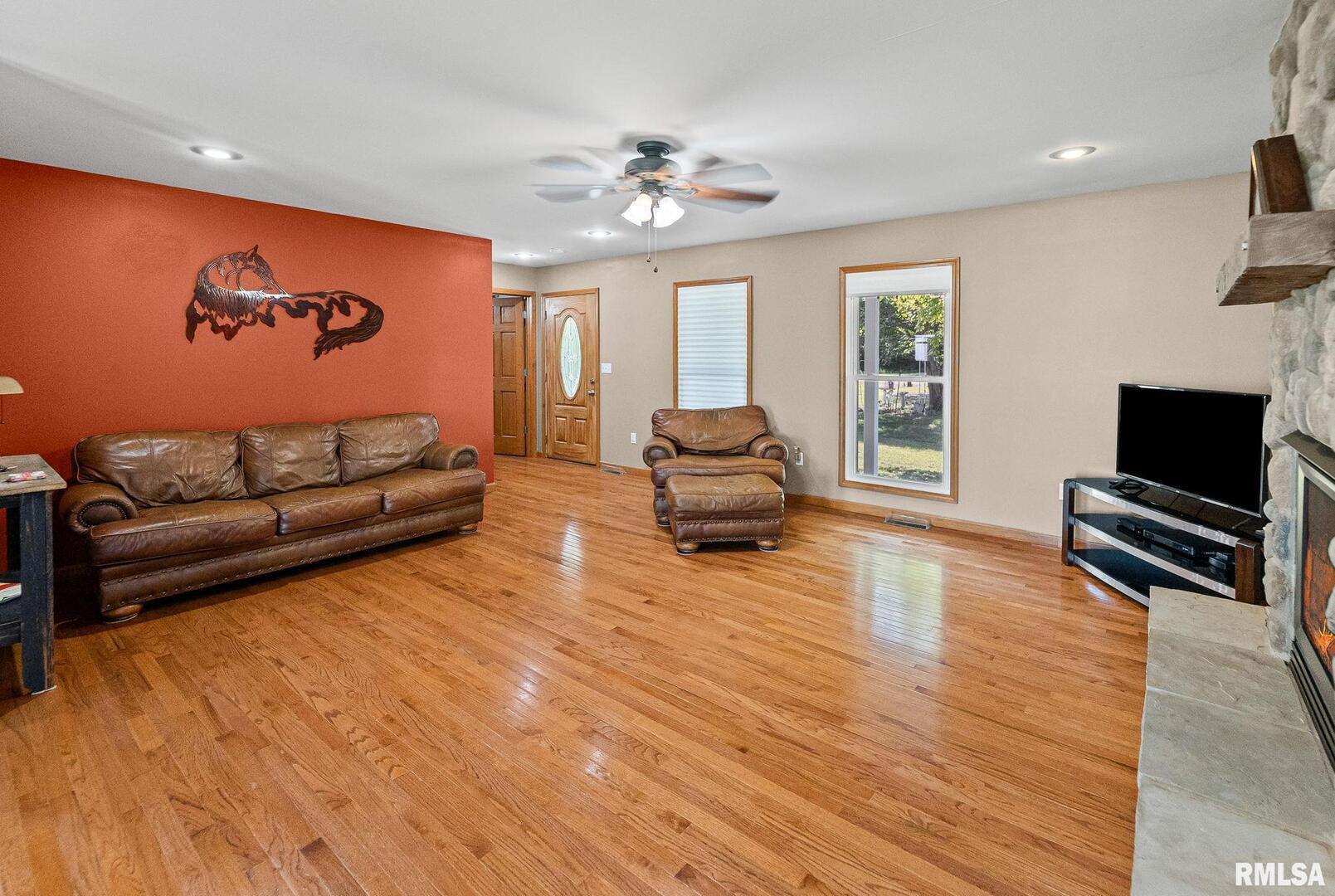 520 Deerfield Road Property Photo 37