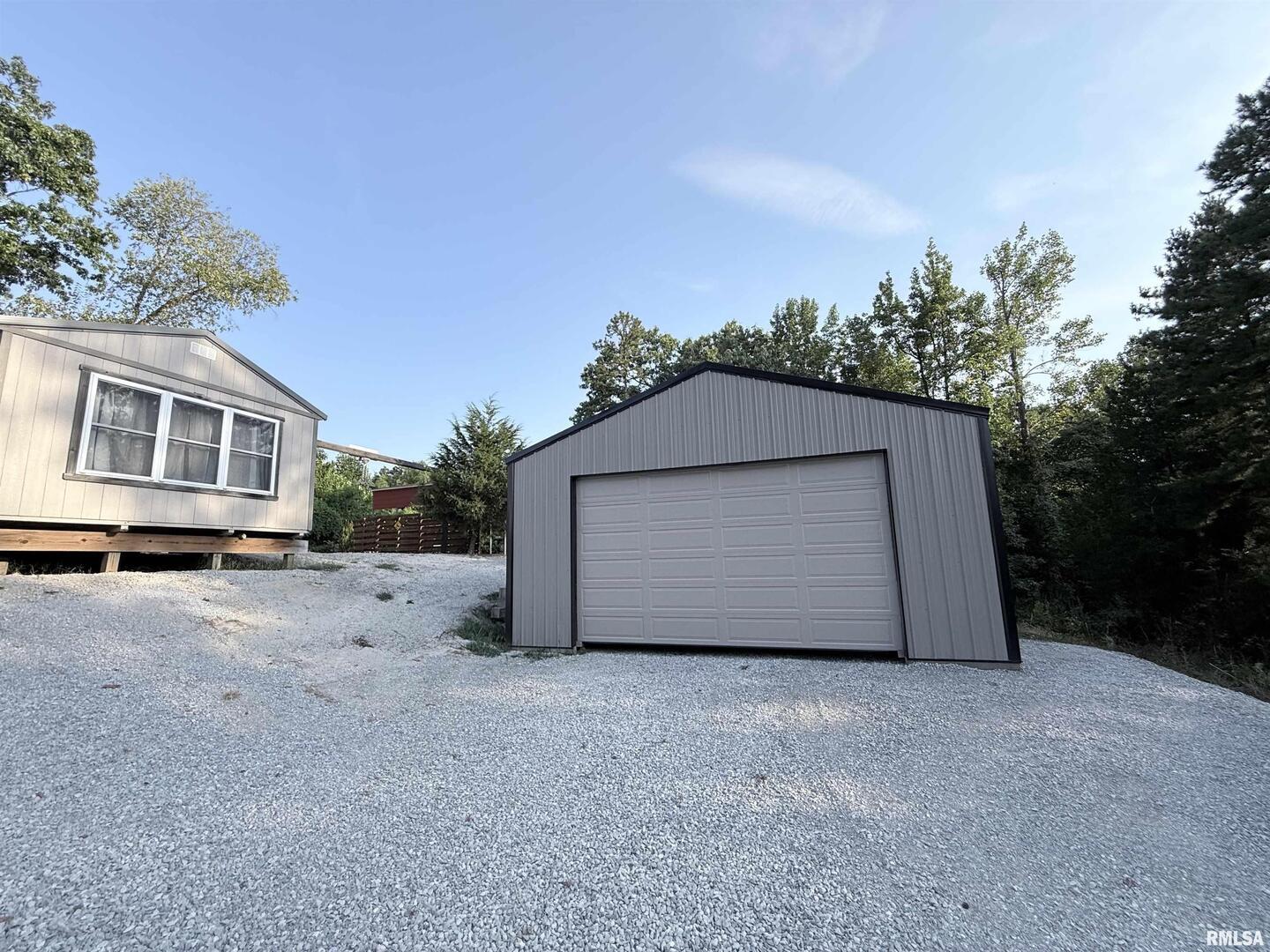 5435 Hickory Ridge Road Property Photo 14