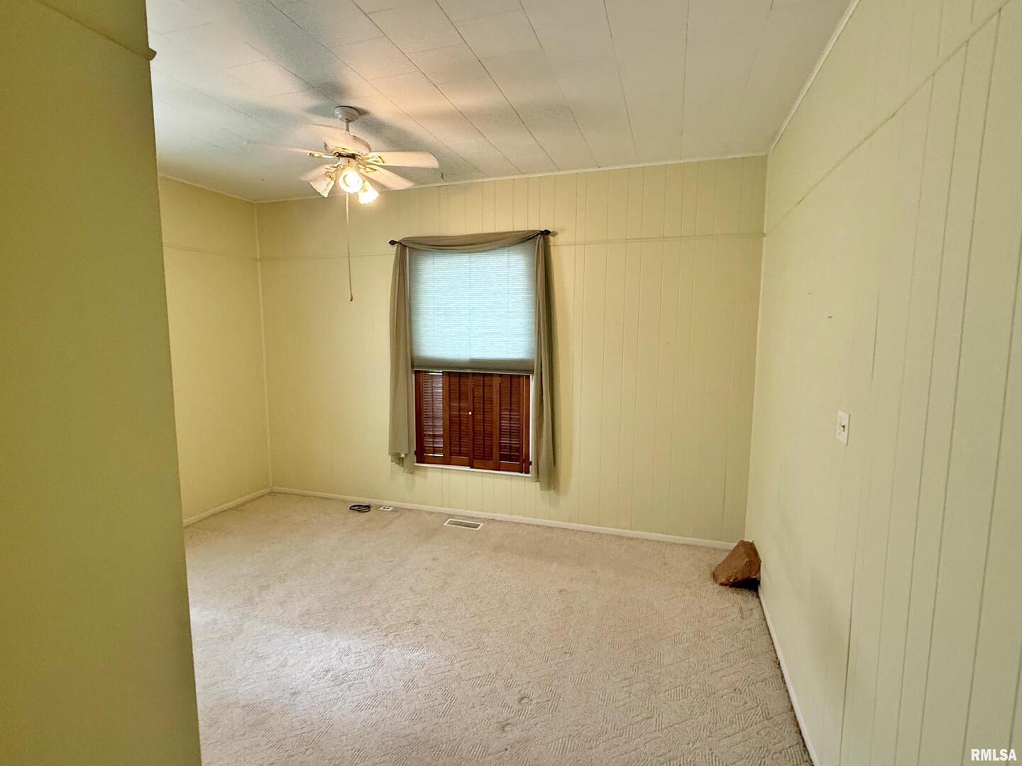 601 E 5th Street Property Photo 16