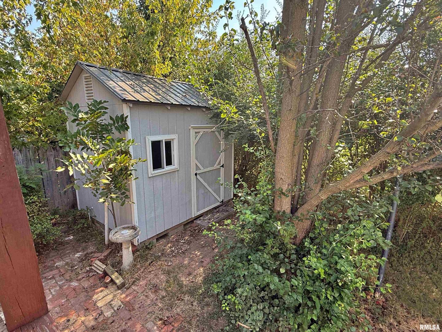601 E 5th Street Property Photo 41