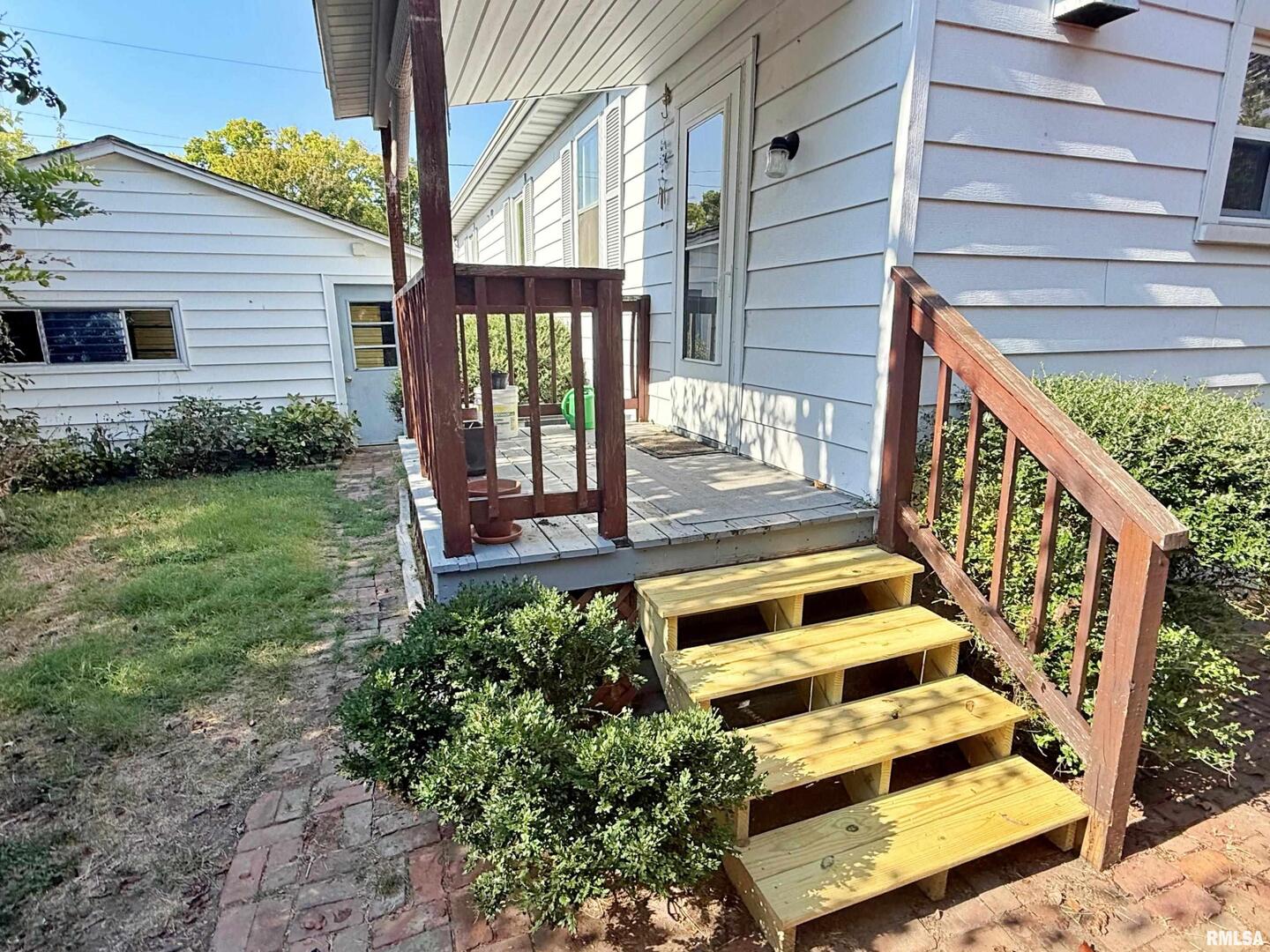 601 E 5th Street Property Photo 44