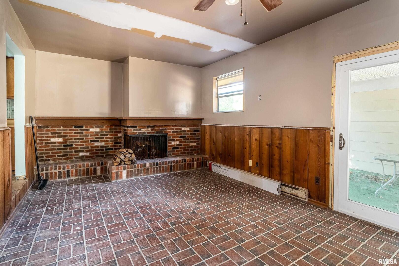1378 Skelcher Boulevard Property Photo 12