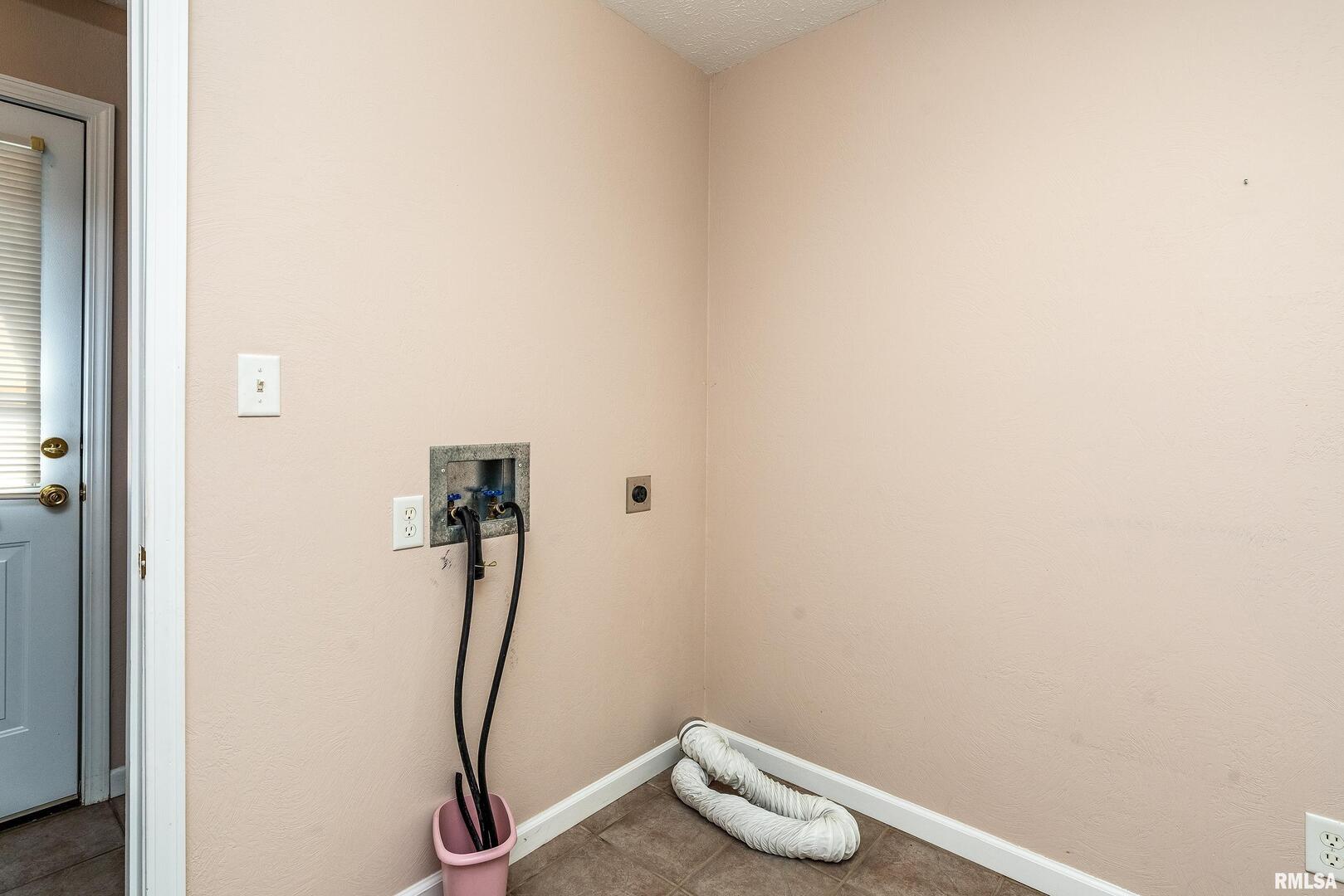 403 Arbor Drive Property Photo 32