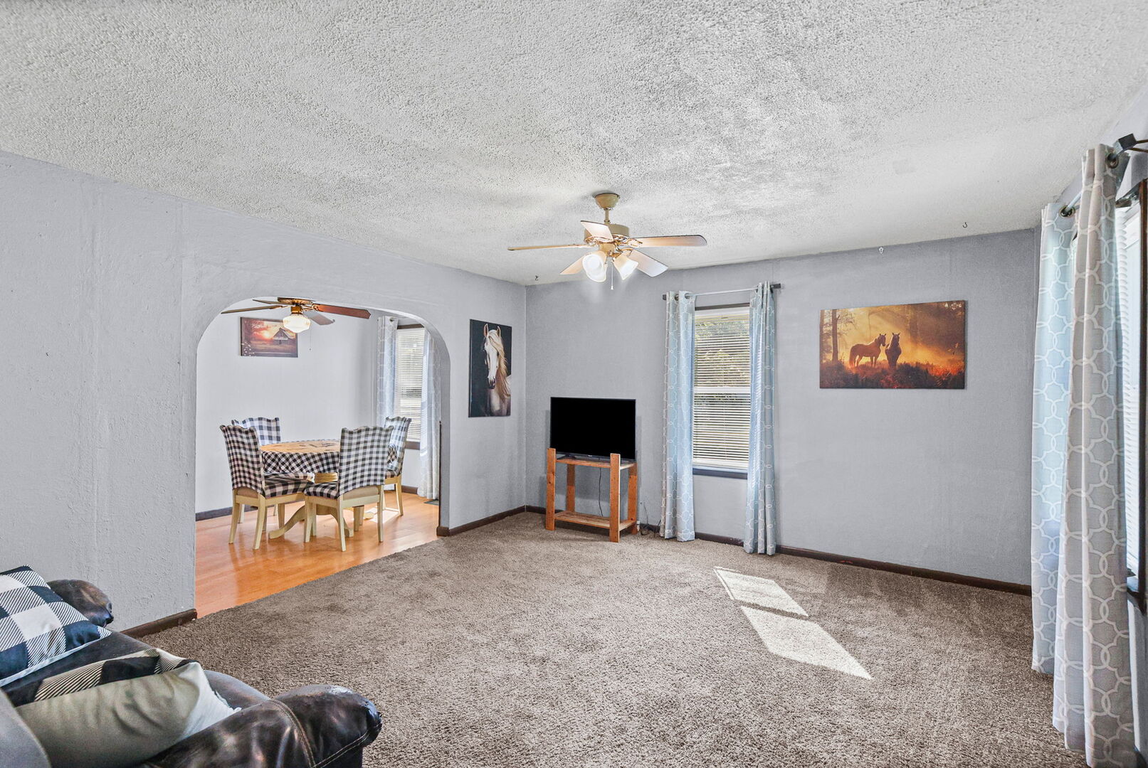 721 W Whittaker Street Property Photo 8