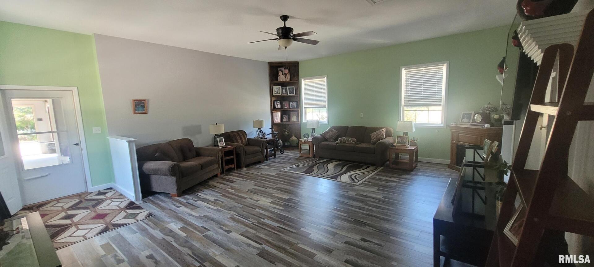 1670 Woods Lane Property Photo 9