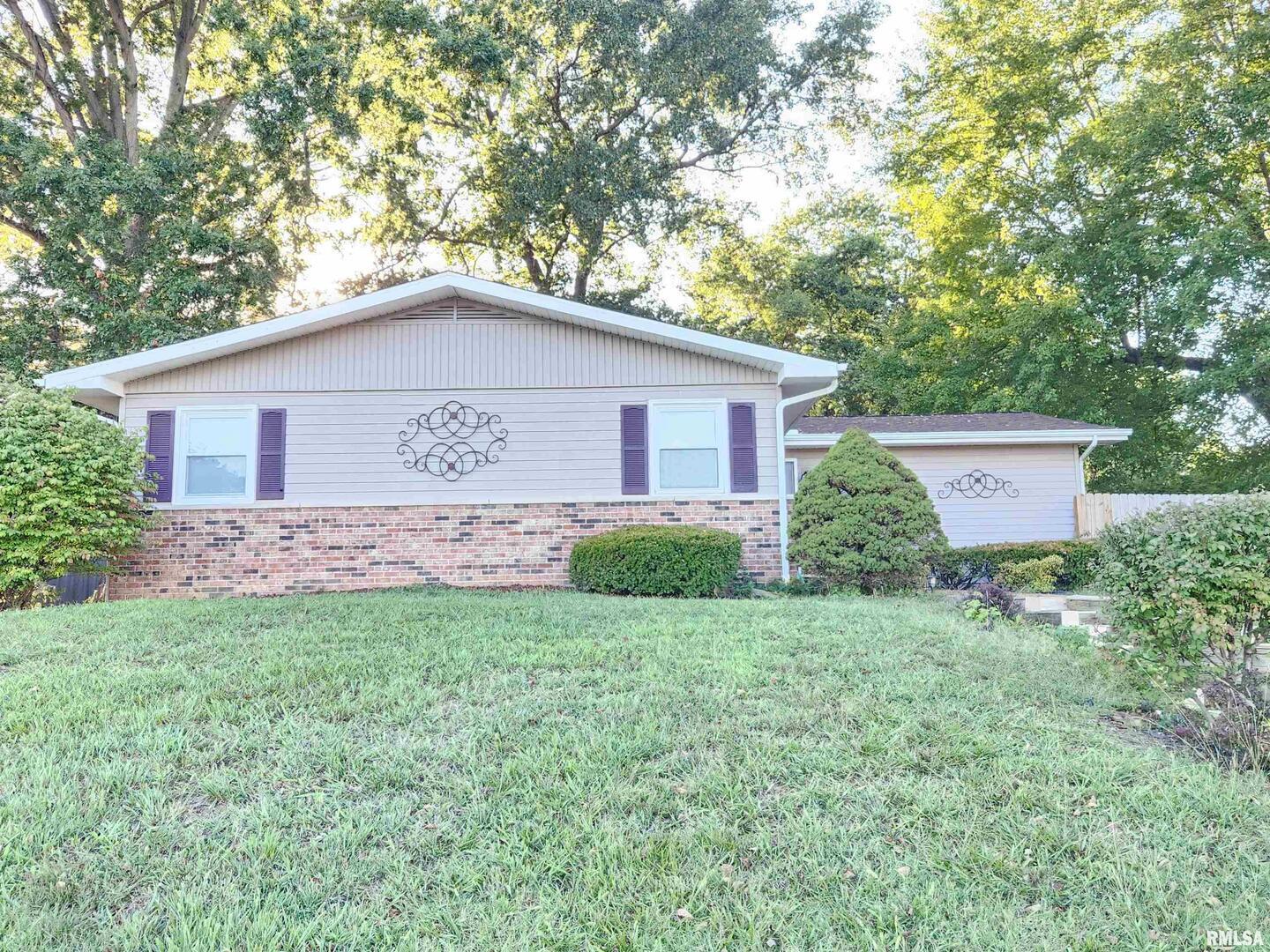 112 N Parrish Lane Property Photo 1