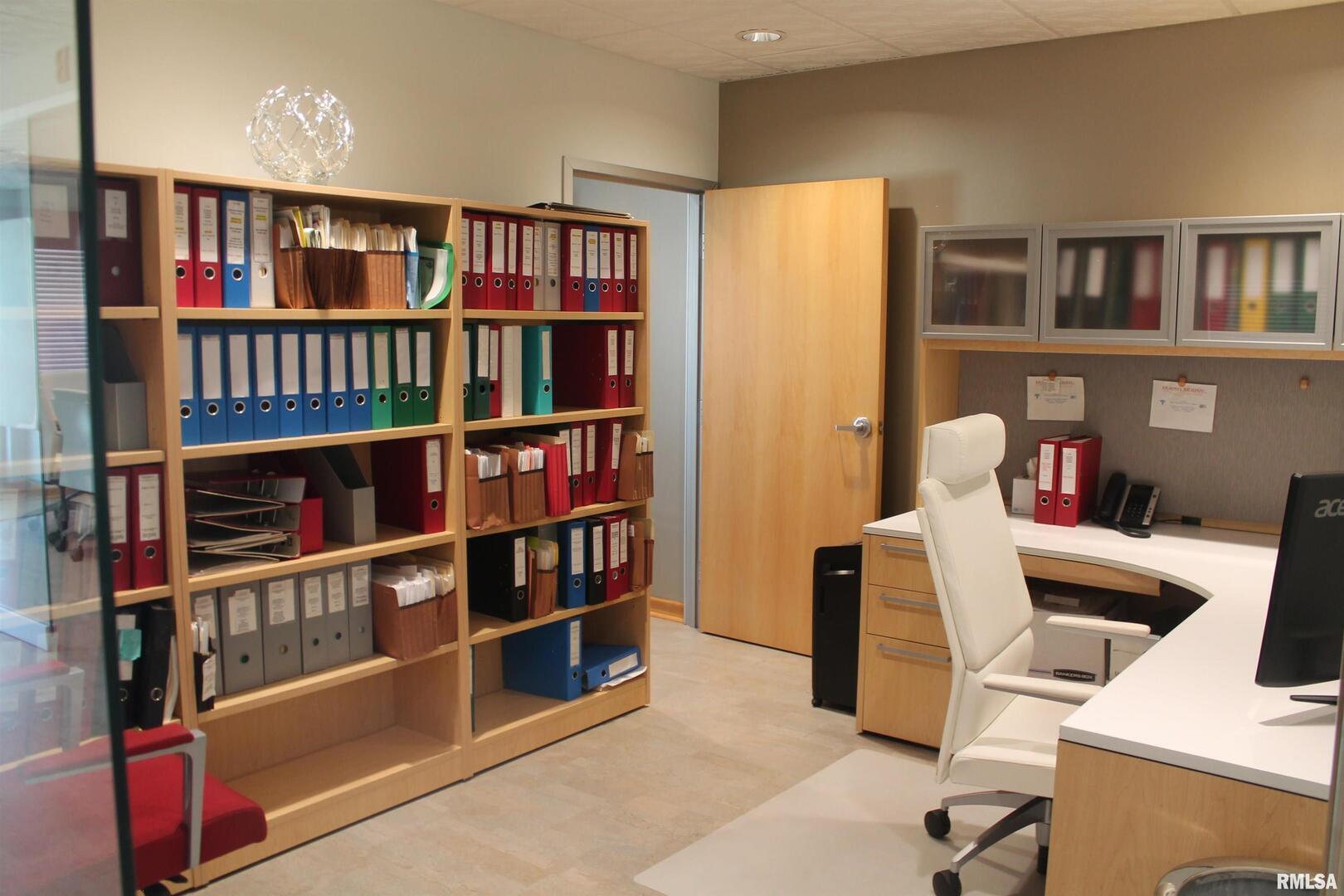 3415 Office Park Drive D Property Photo 7