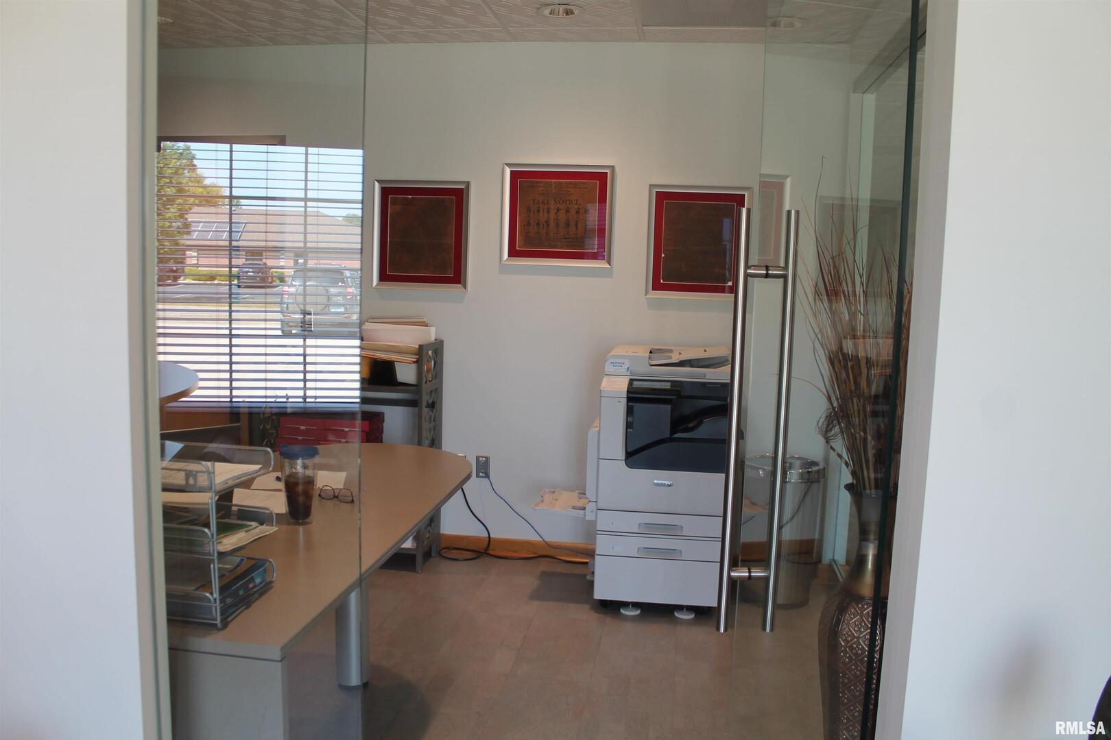 3415 Office Park Drive D Property Photo 8