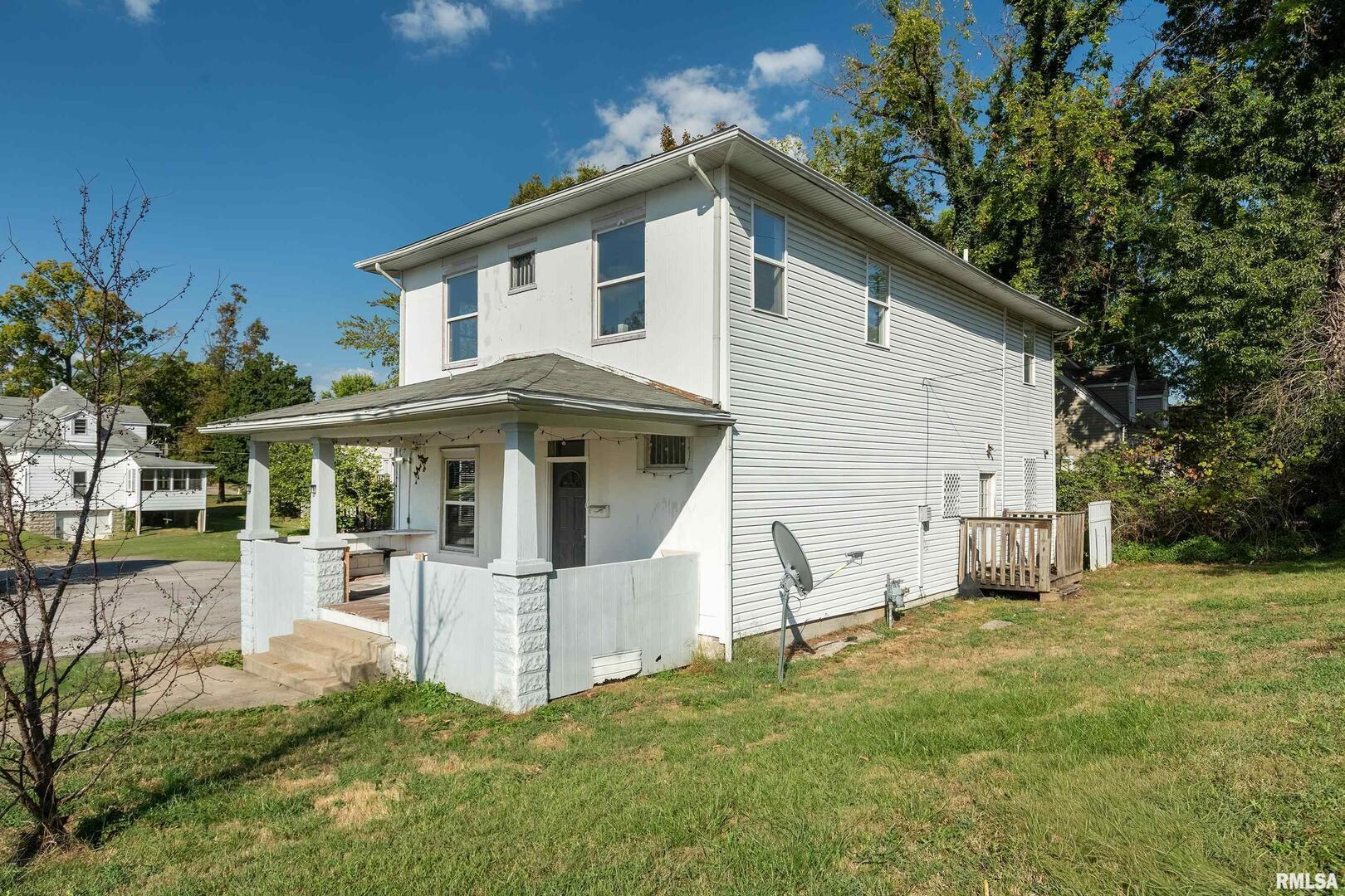 609 S Poplar Street Property Photo 1