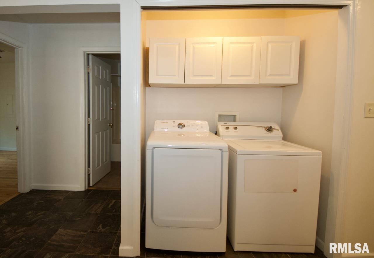 902 W Mill Street 904,906,908 Property Photo 17