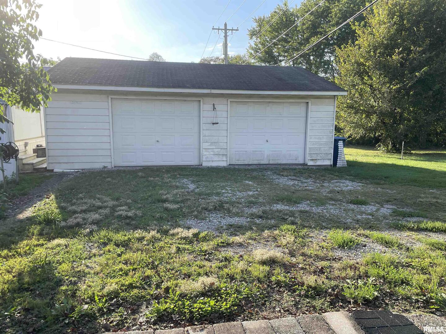 312 E Randolph Street Property Photo 3
