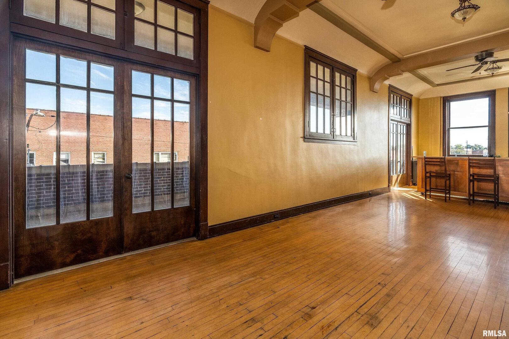 1329 Walnut Street Property Photo 17