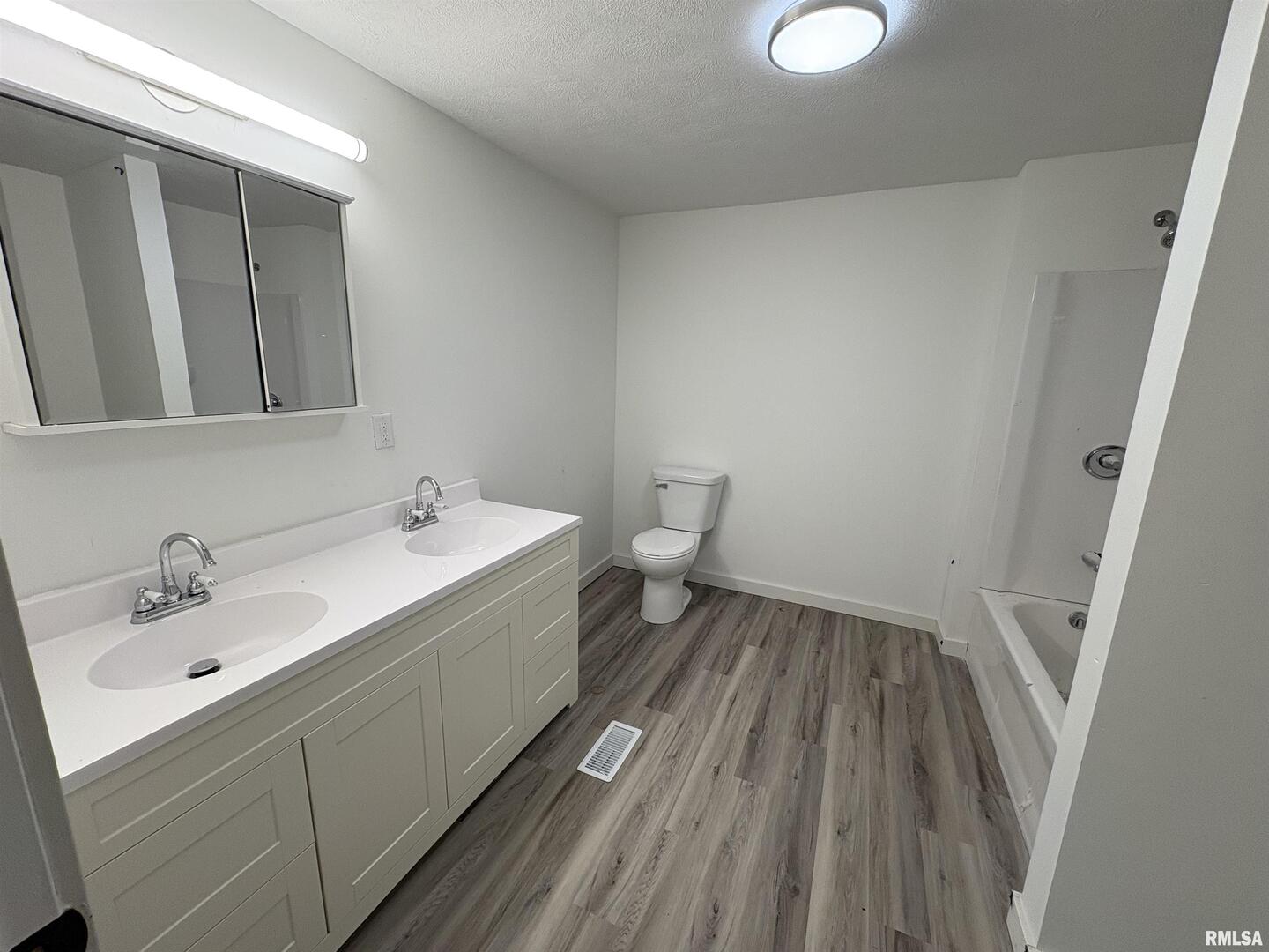 3305 Selmaville Road Property Photo 7