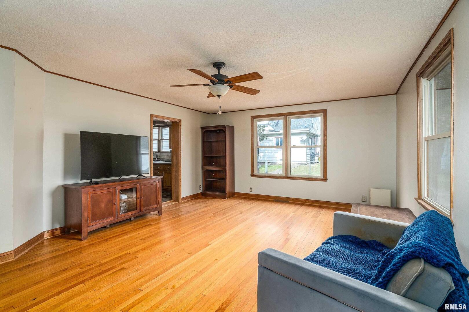 306 S Madison Street Property Photo 9