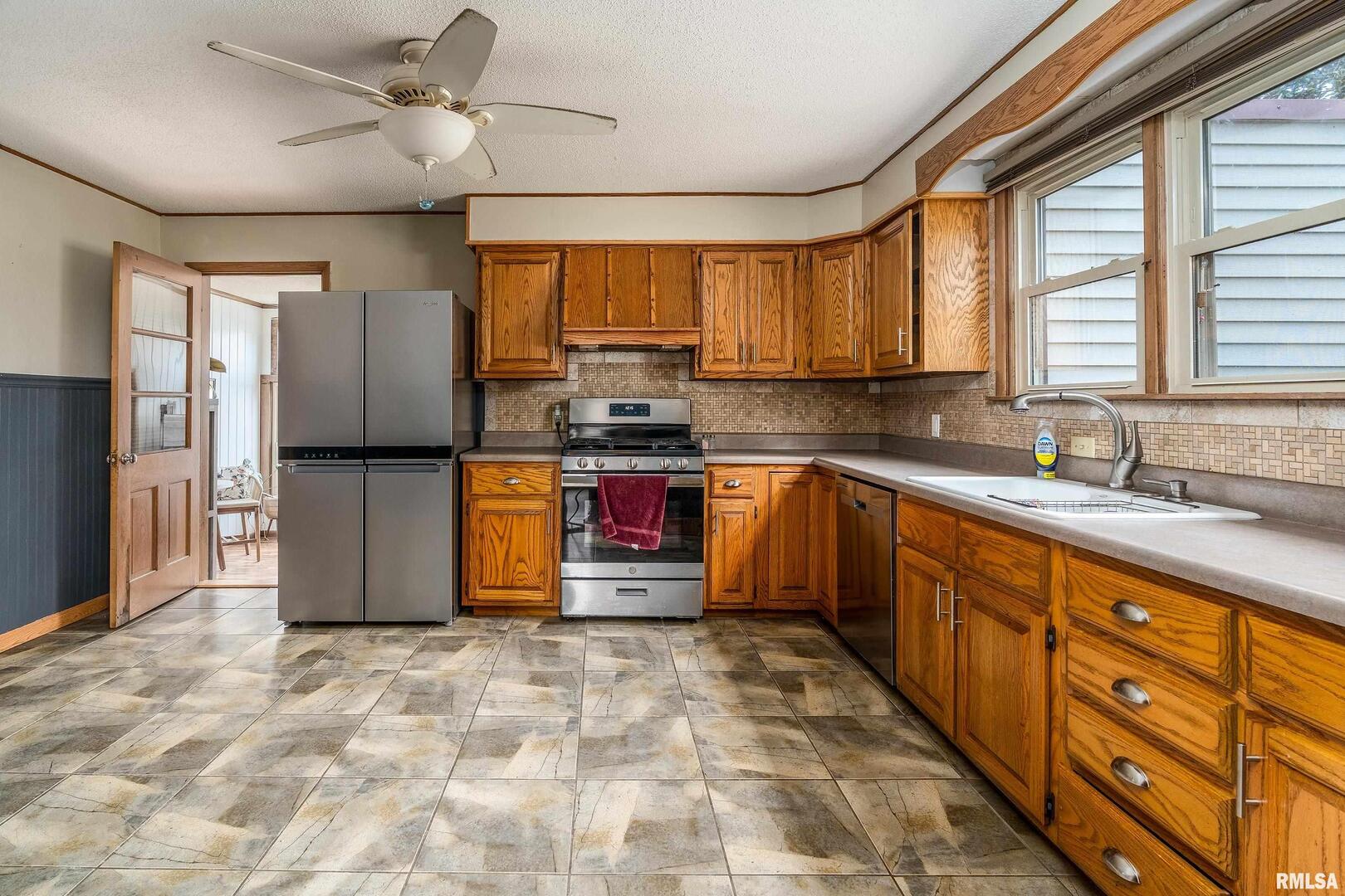 306 S Madison Street Property Photo 11
