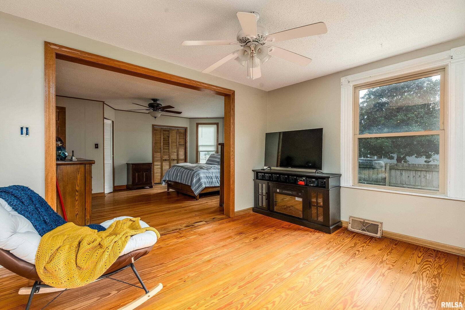 306 S Madison Street Property Photo 18