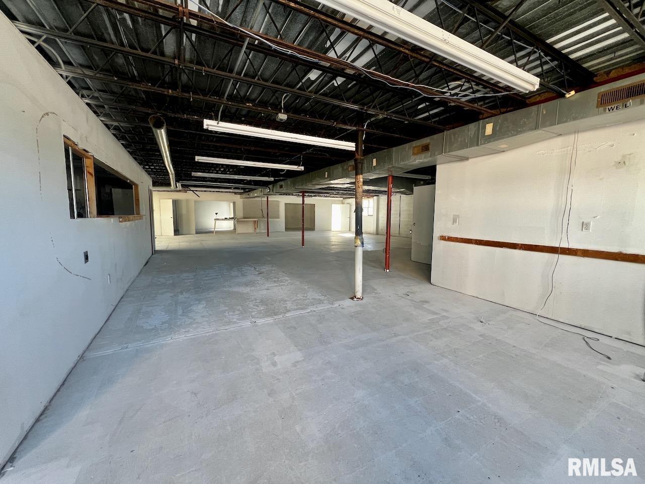 718 S Illinois Avenue Property Photo 23