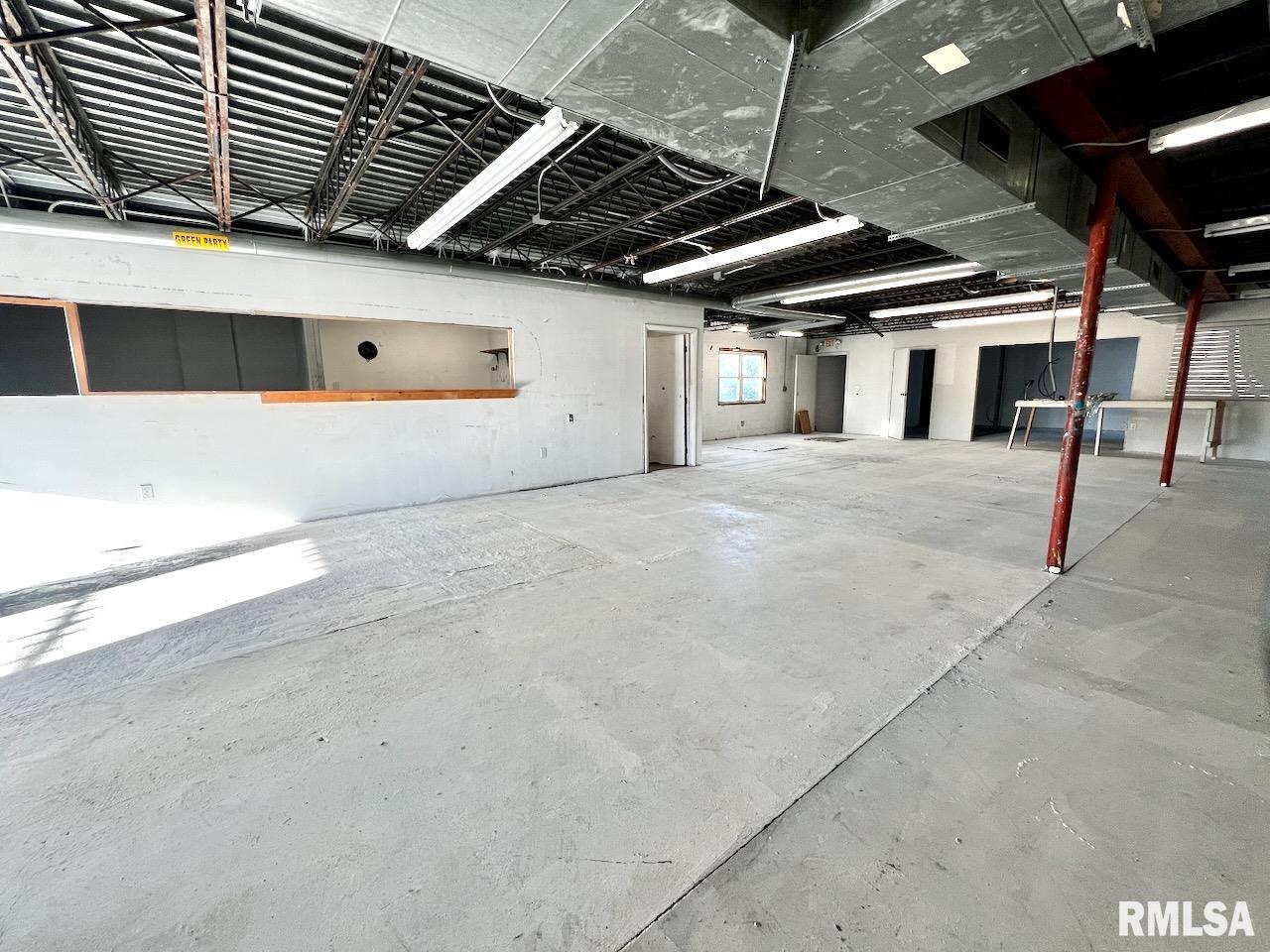 718 S Illinois Avenue Property Photo 24