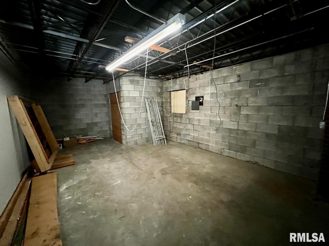 718 S Illinois Avenue Property Photo 30