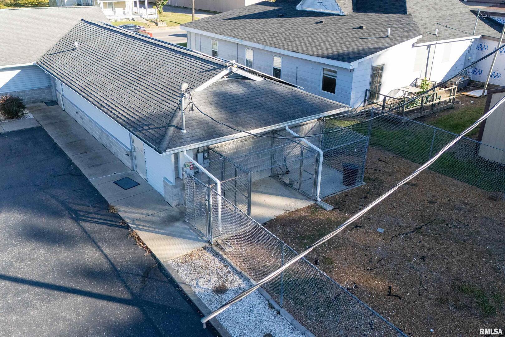 602 S Court Street Property Photo 40