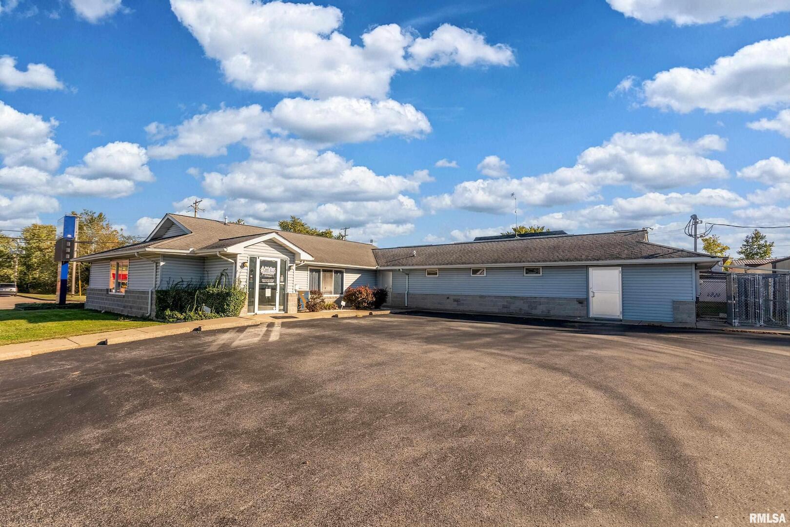 602 S Court Street Property Photo 44