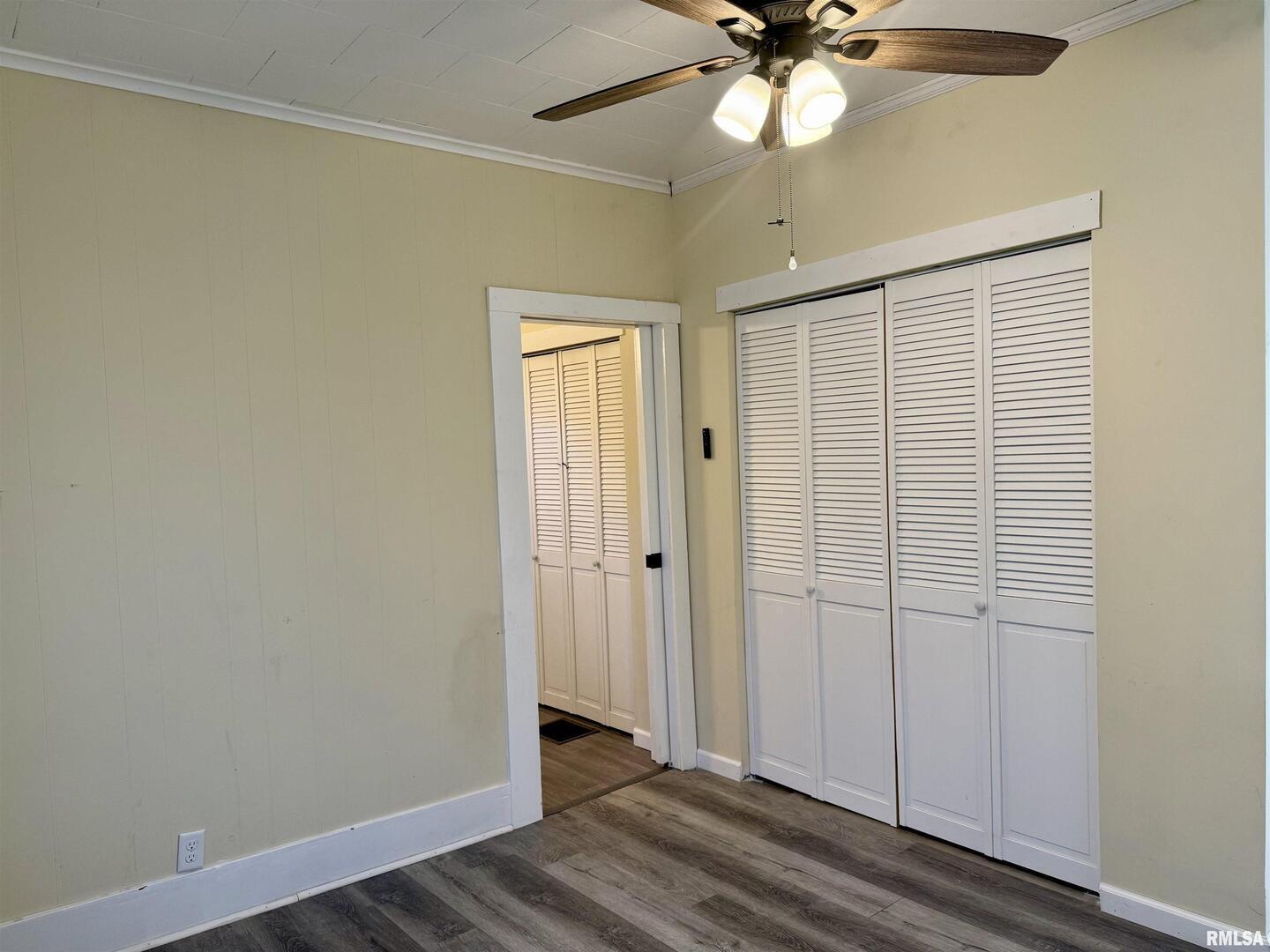 1103 W Boulevard St Street A & B Property Photo 11