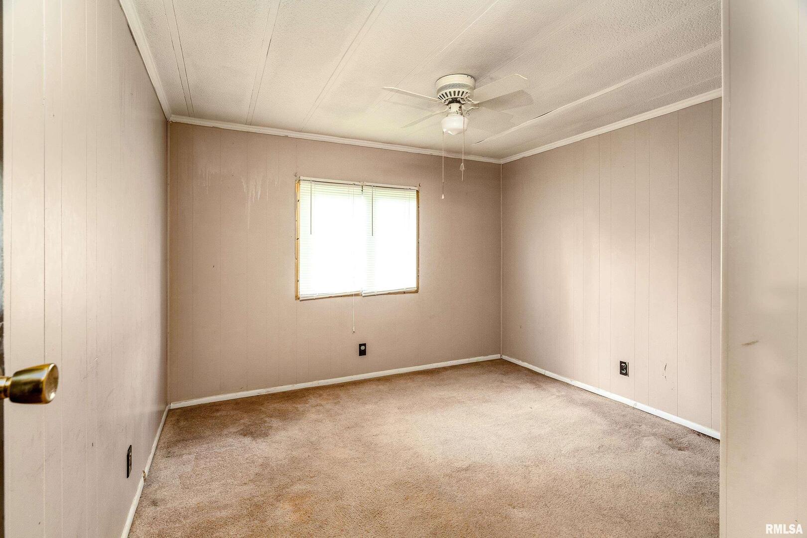 208 W Pennsylvania Avenue Property Photo 19