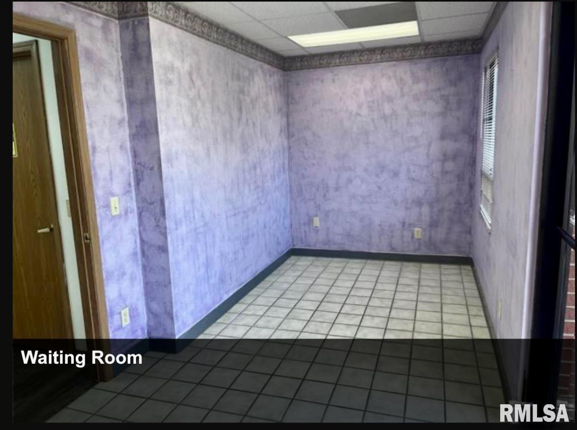 1009 S 42nd Street Suite 1 Property Photo 5