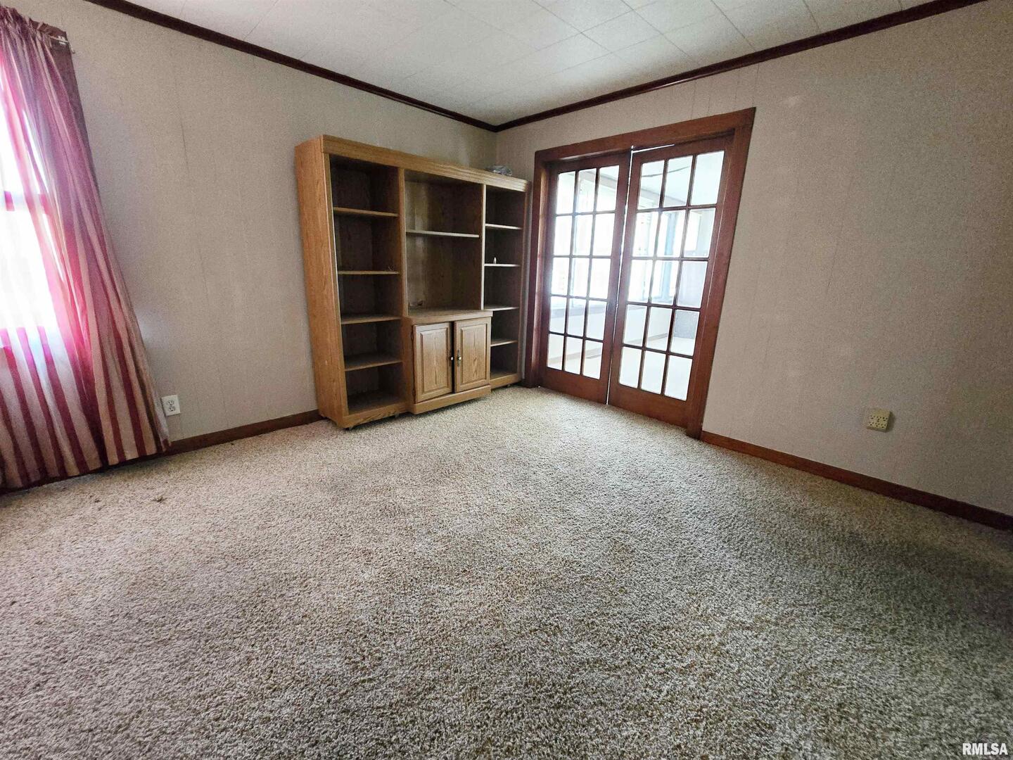 900 S 16th Street Property Photo 11