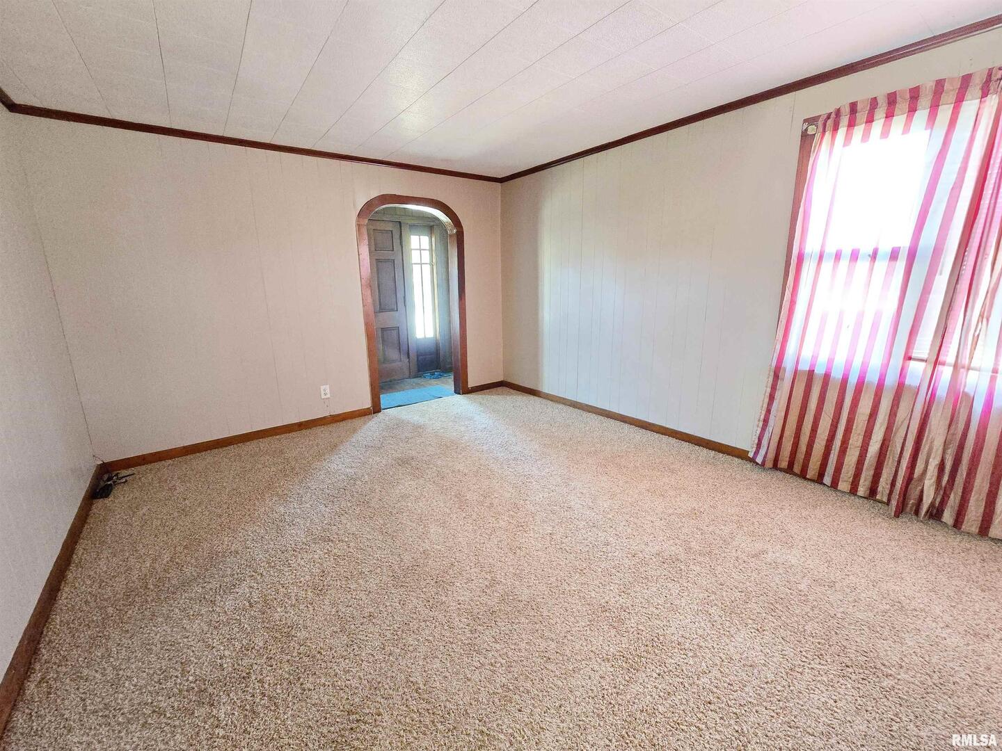 900 S 16th Street Property Photo 14