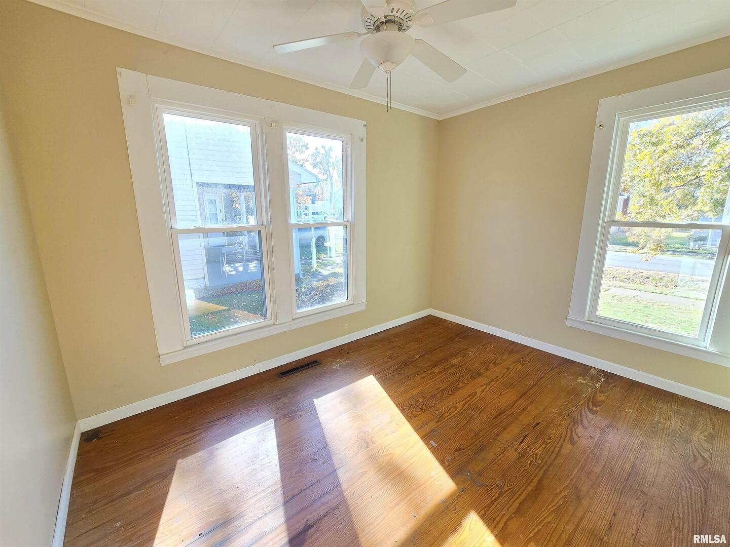 900 S 16th Street Property Photo 17