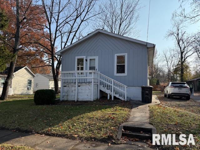 601 W Willow Street Property Photo 1