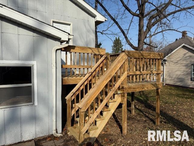 601 W Willow Street Property Photo 2