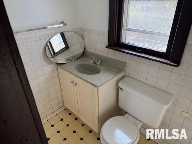 601 W Willow Street Property Photo 8