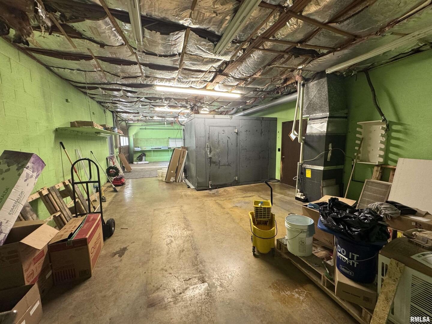705 S Poplar Street Property Photo 43