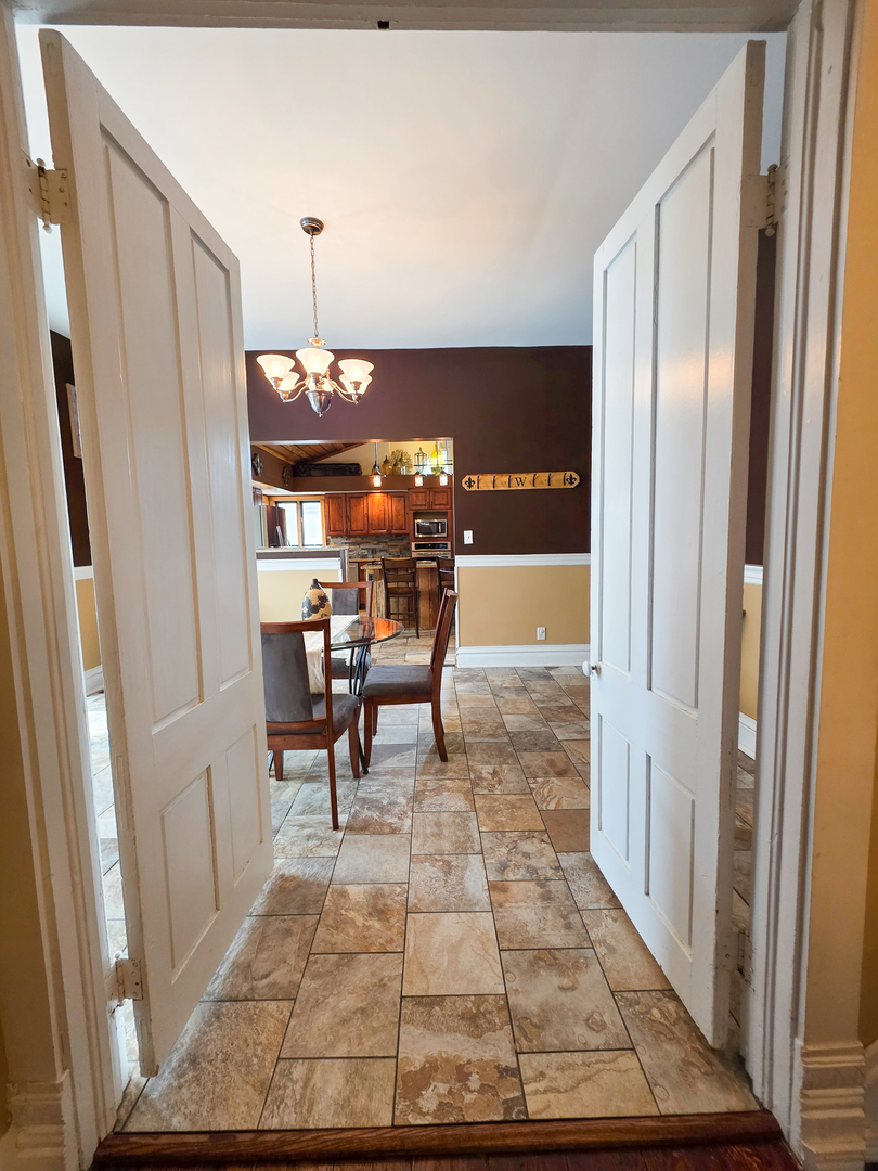 521 N Locust Street Property Photo 26