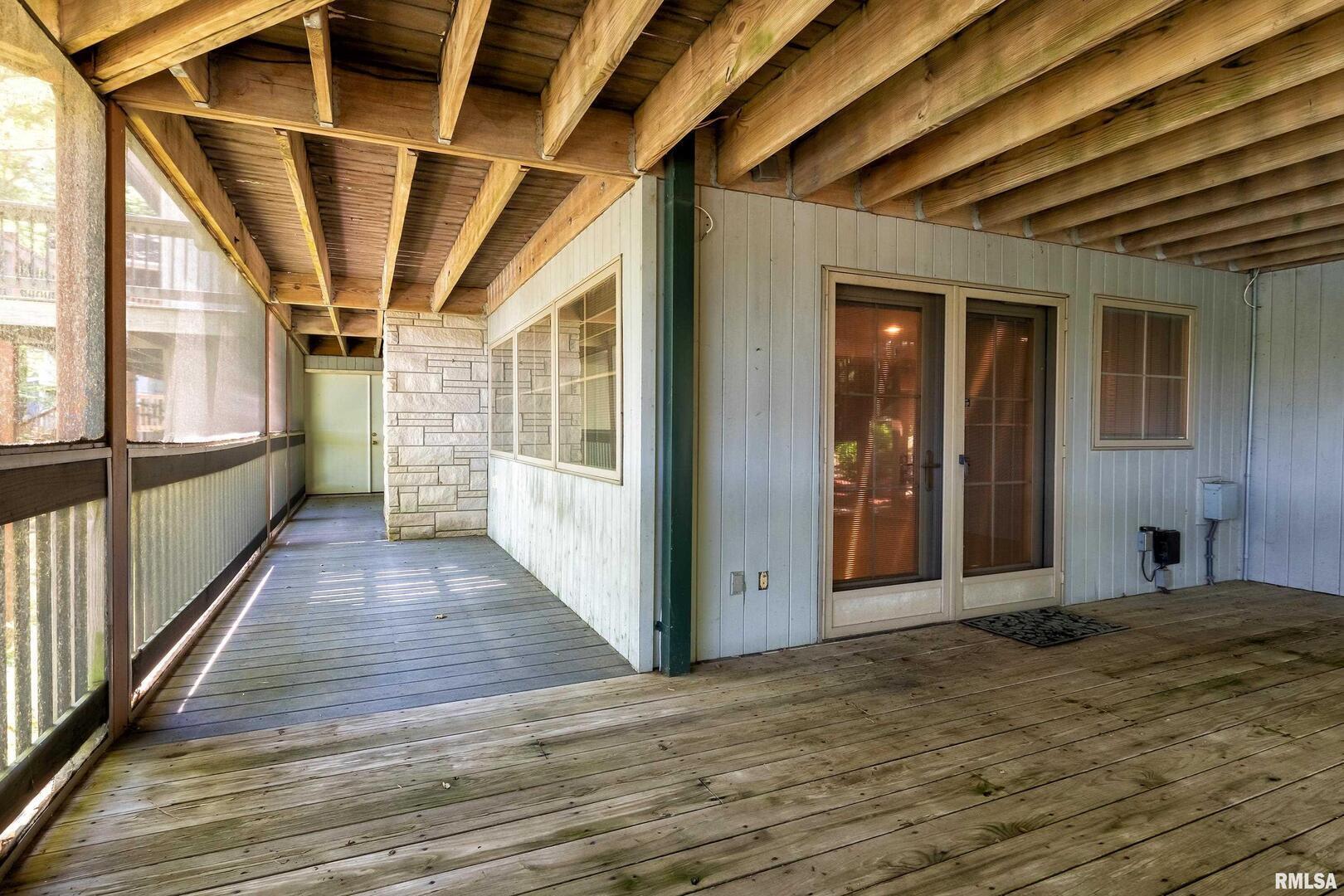 1165 Lake Shore Dr N Drive Property Photo 27