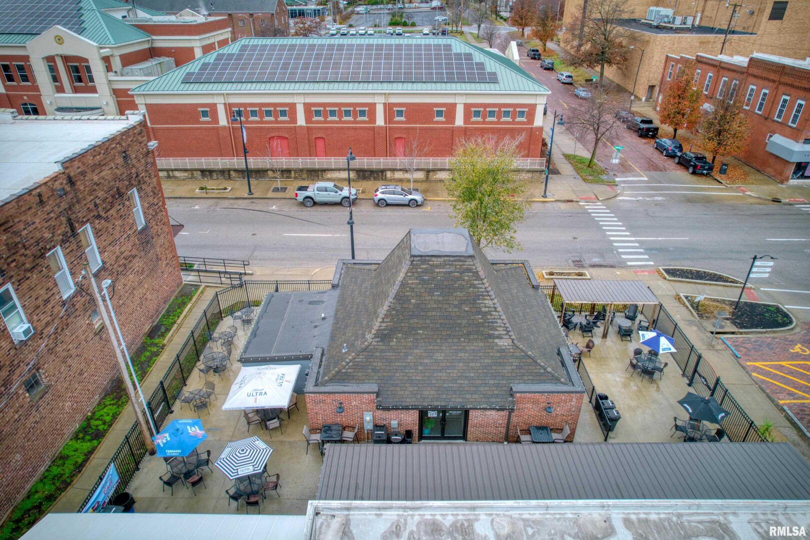 101 W Monroe Street Property Photo 56