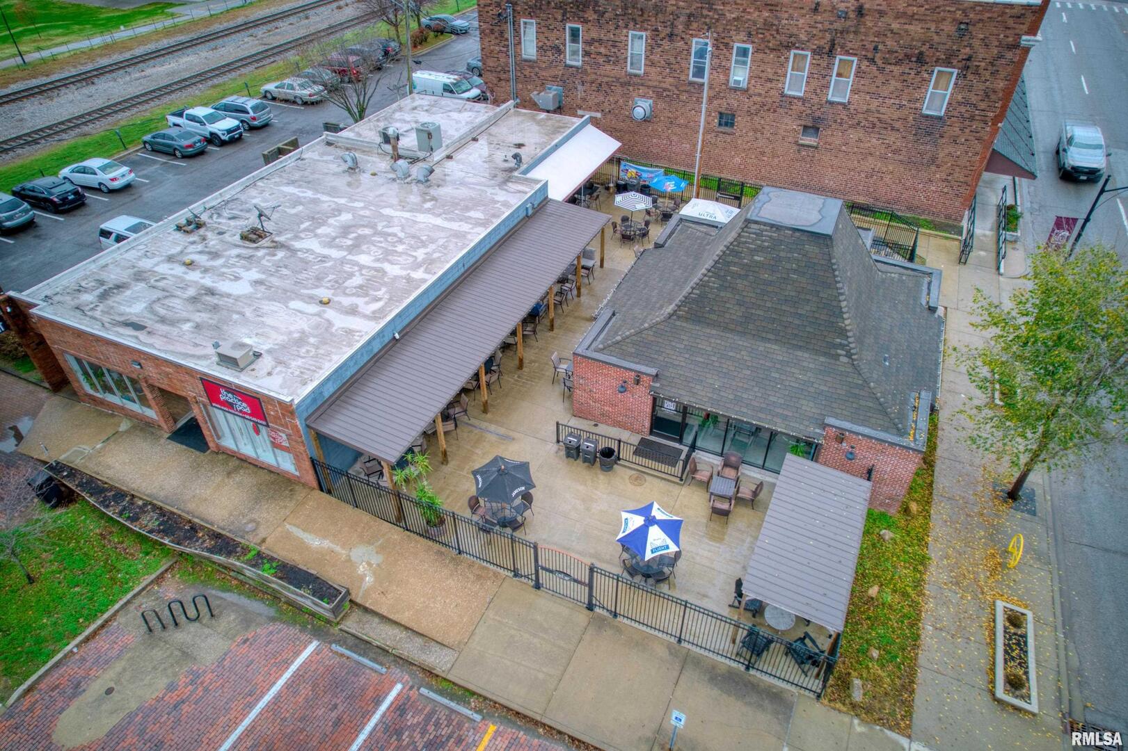 101 W Monroe Street Property Photo 57