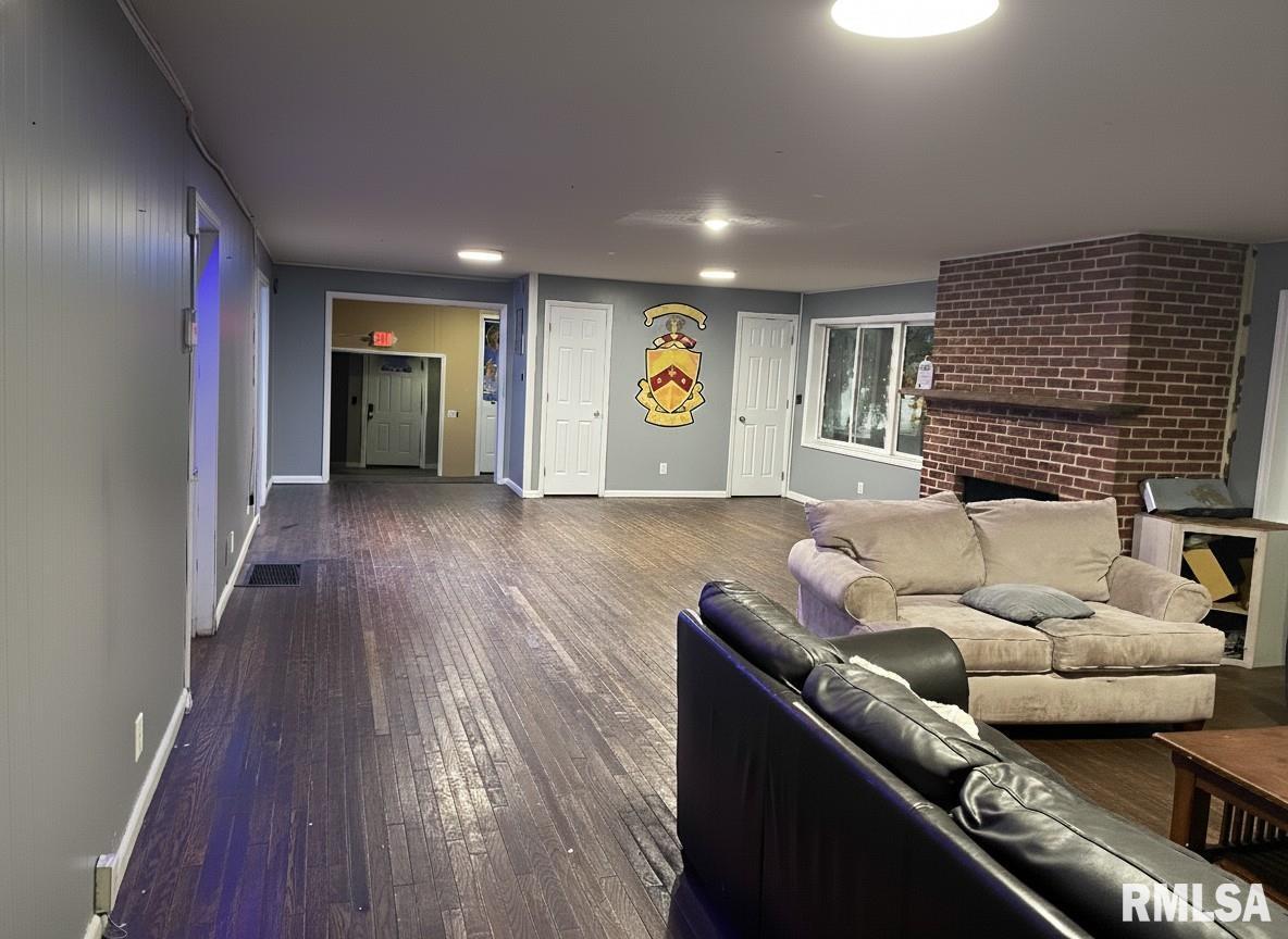 502 S University Avenue Property Photo 22