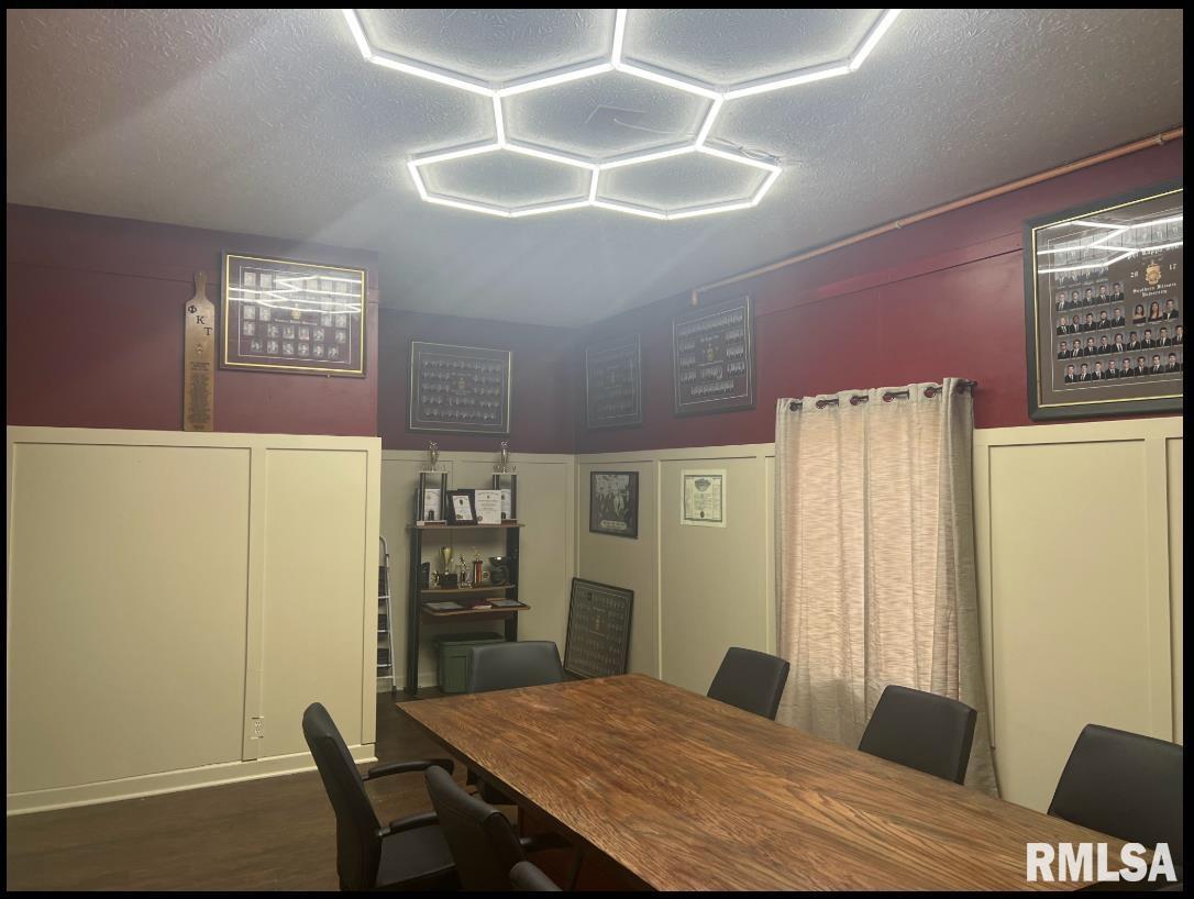 502 S University Avenue Property Photo 25