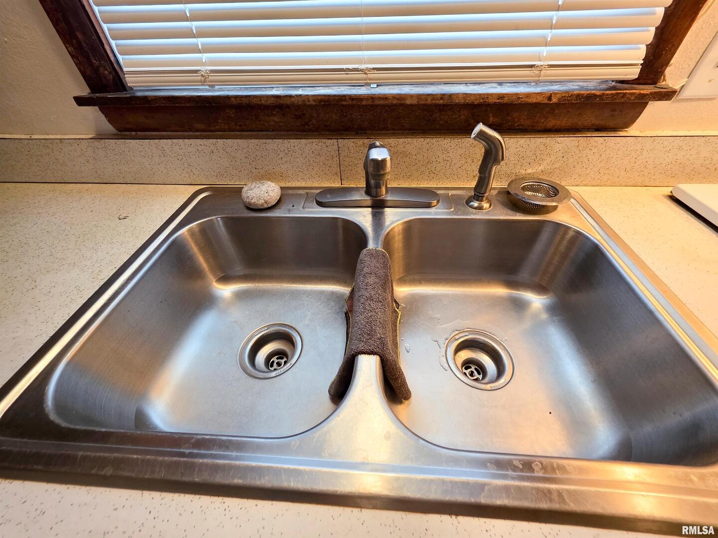 103 Watkins Street Property Photo 43