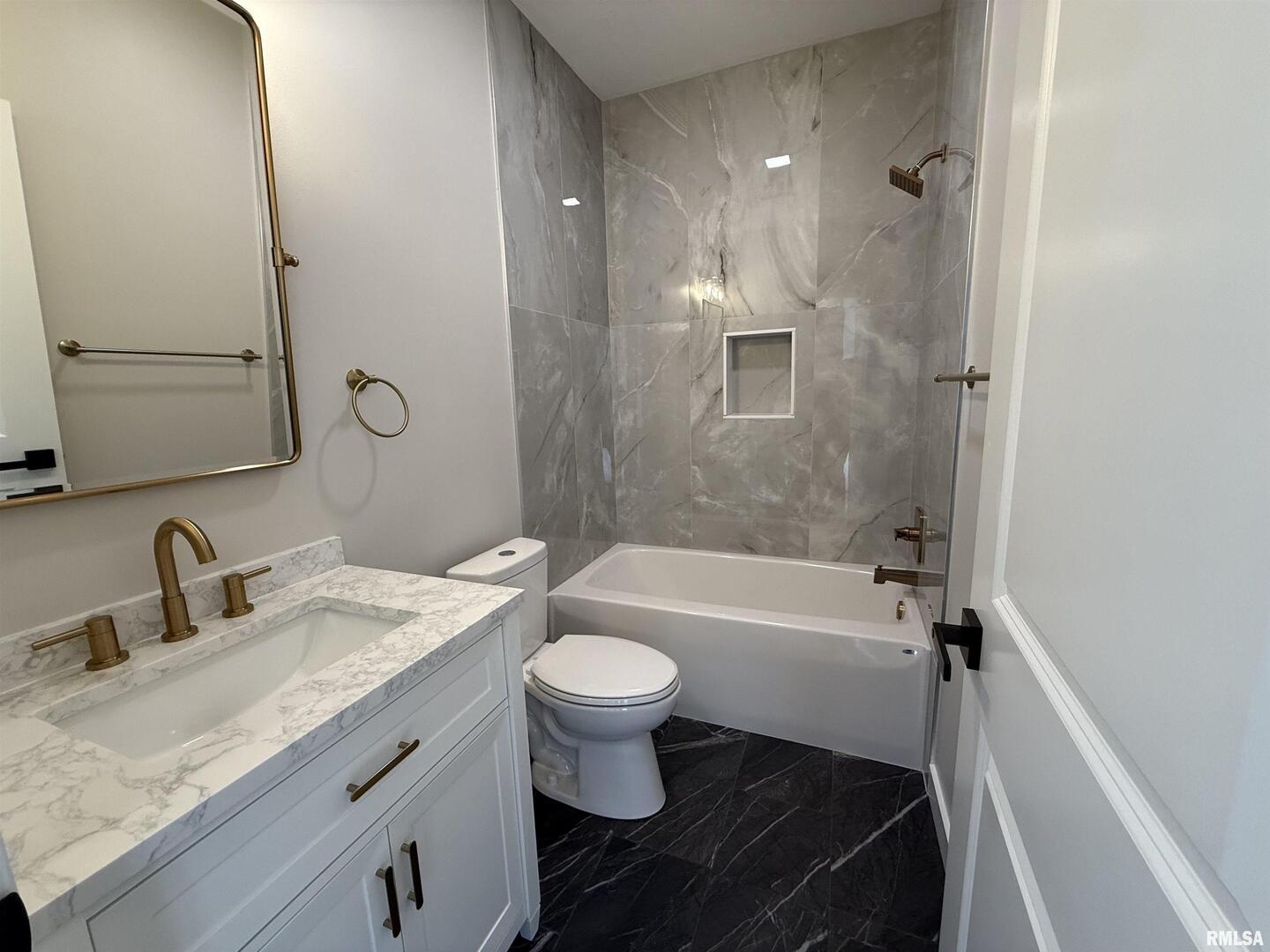 333 S Hanseman Street Property Photo 15