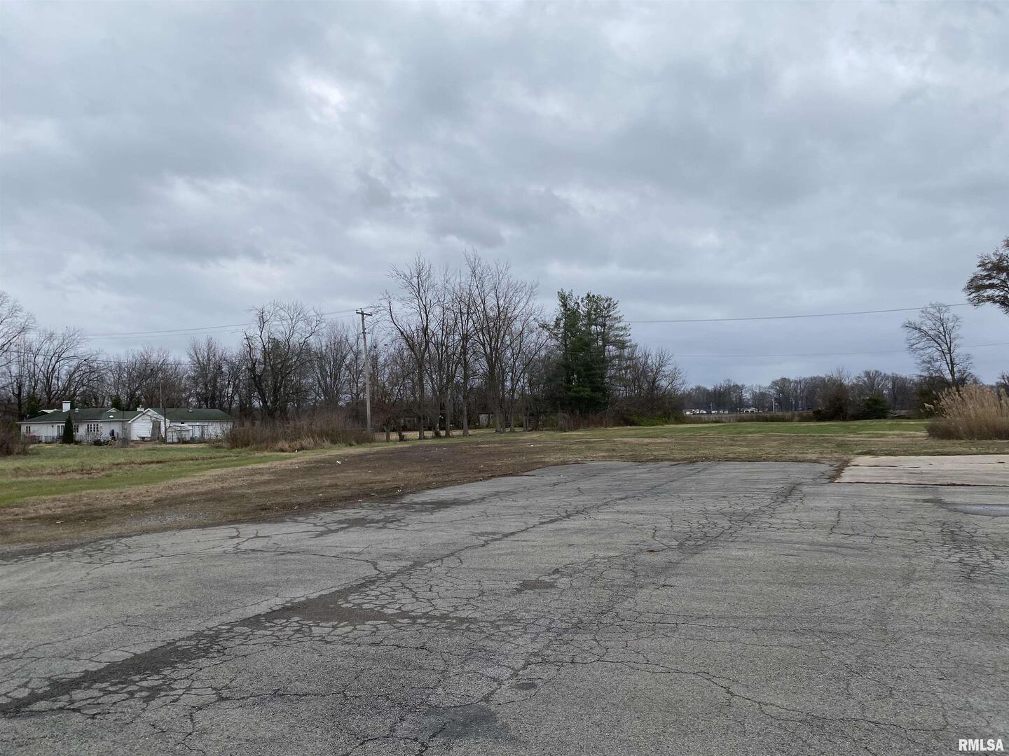1213 Us 45 Property Photo 5